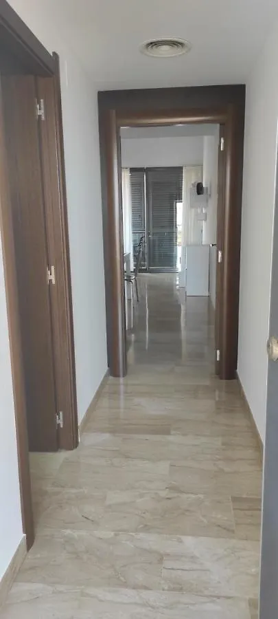 Apartamento Numi II لاميتّيا ذي مار