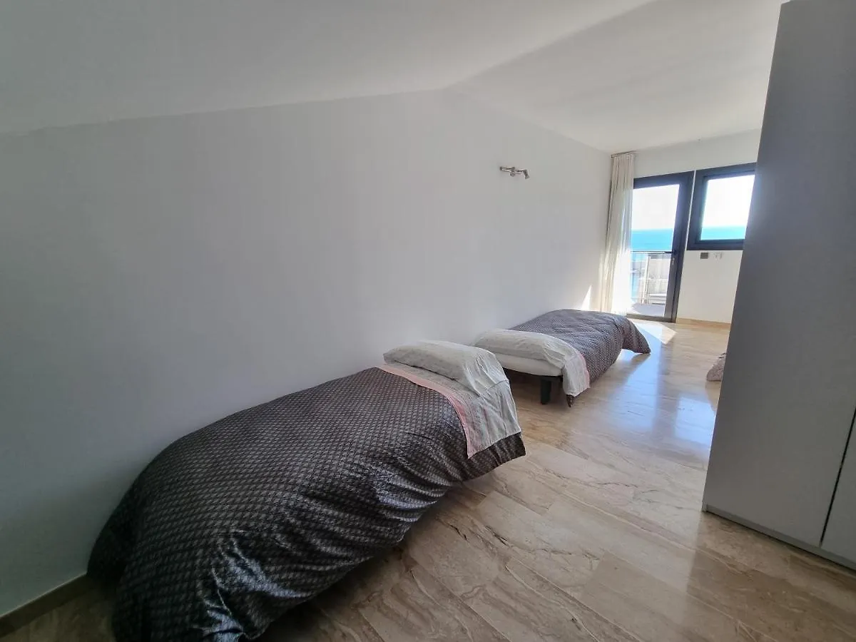 Apartamento Numi II لاميتّيا ذي مار إسبانيا